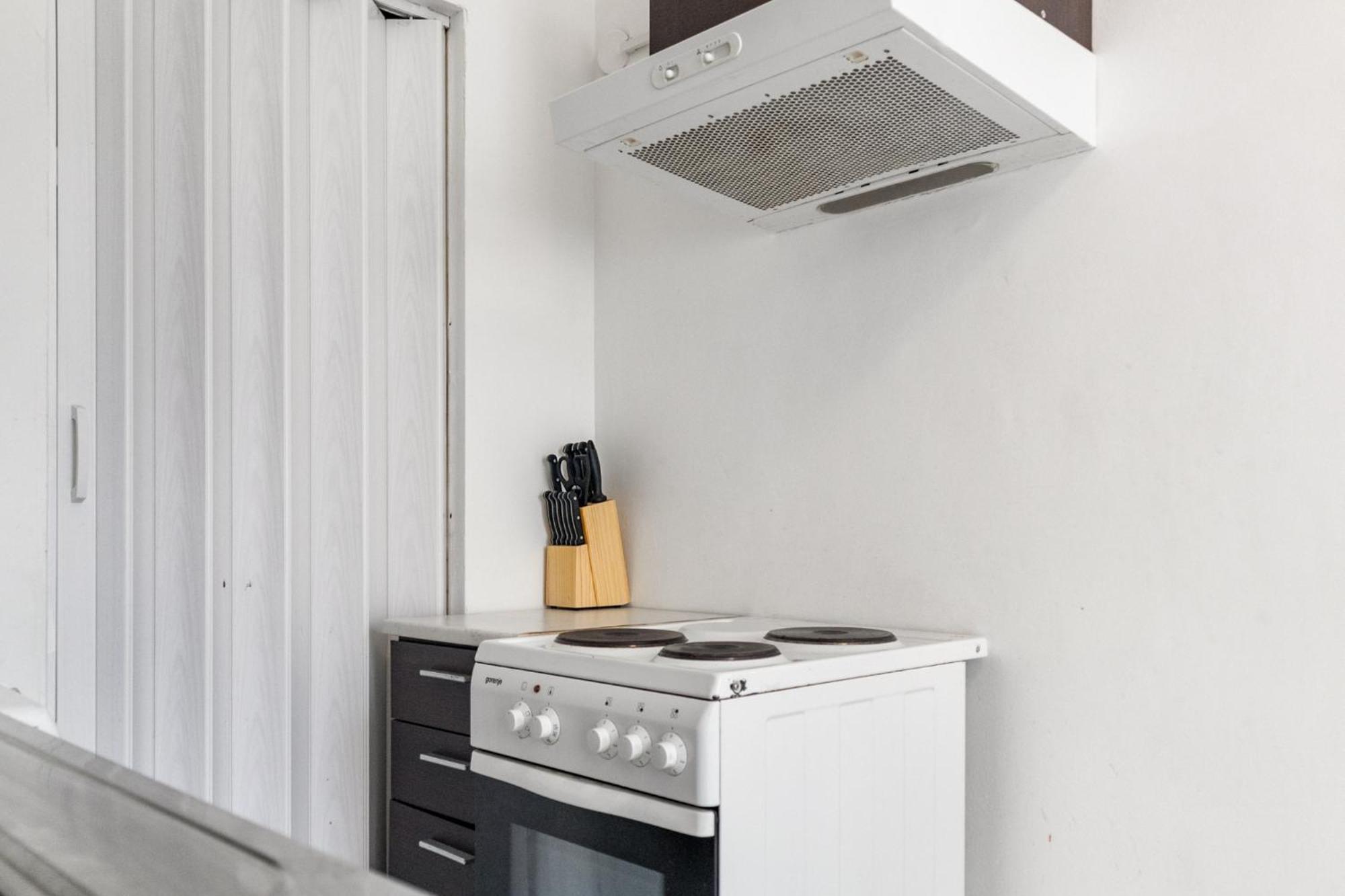 Budget Apartments Well Connected To The Whole City Вена Экстерьер фото