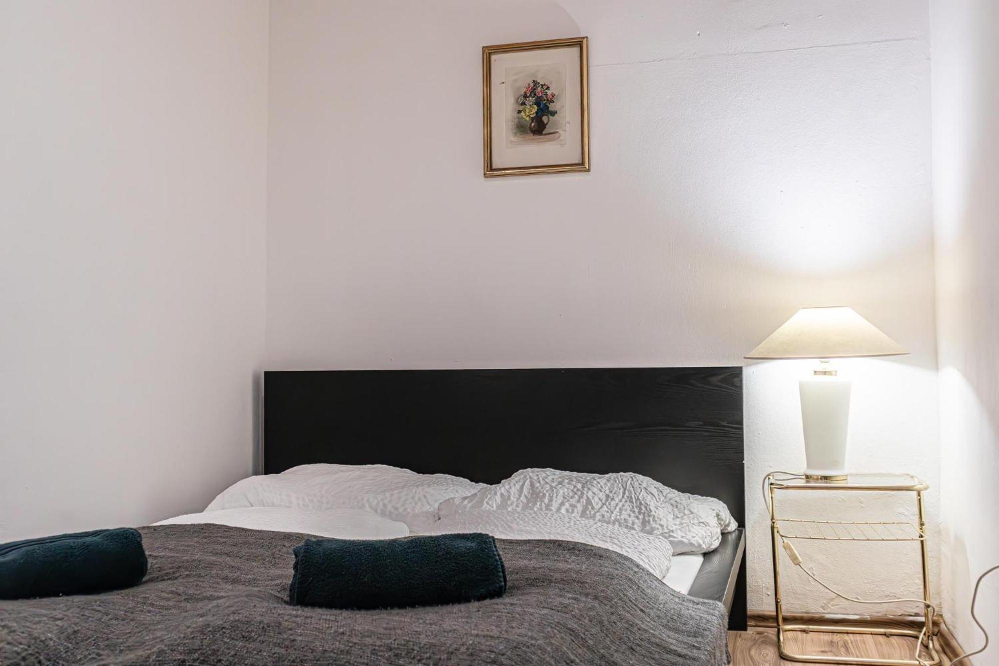 Budget Apartments Well Connected To The Whole City Вена Экстерьер фото